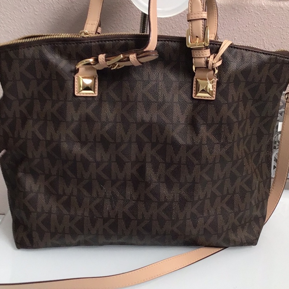 Michael kors tote bag